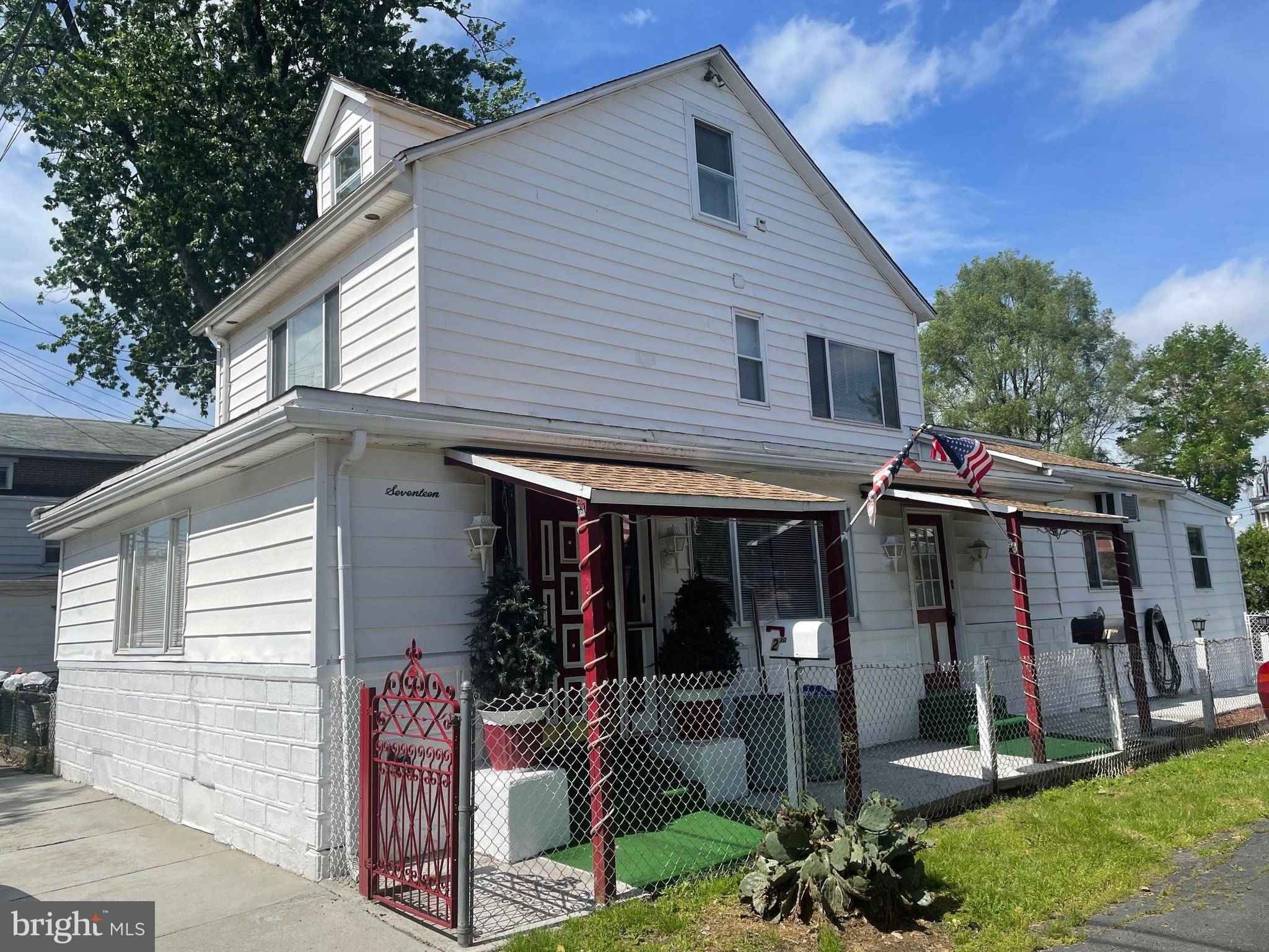 Clifton Heights, PA 19018,17 EDGEMONT AVE