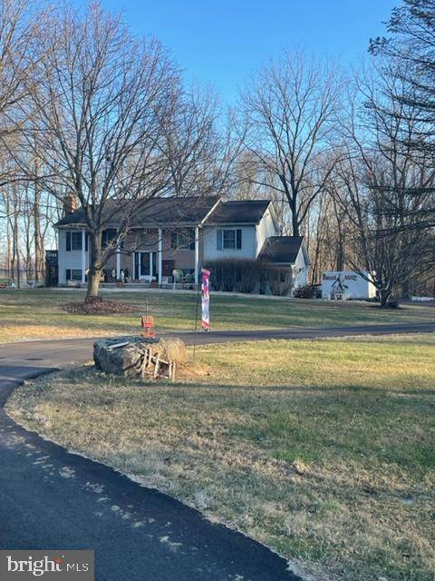 Mohnton, PA 19540,33 HARDWOOD LN