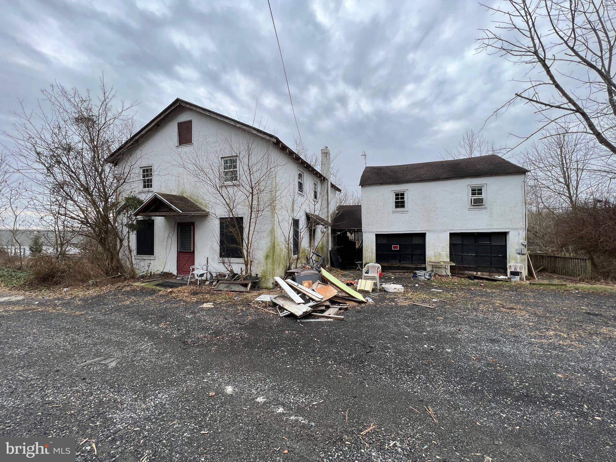 East Greenville, PA 18041,710 GRAVEL PIKE