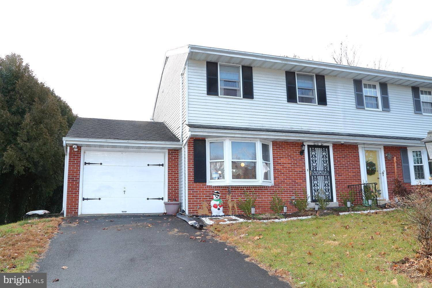 Lancaster, PA 17603,32 TURNBRIDGE DR