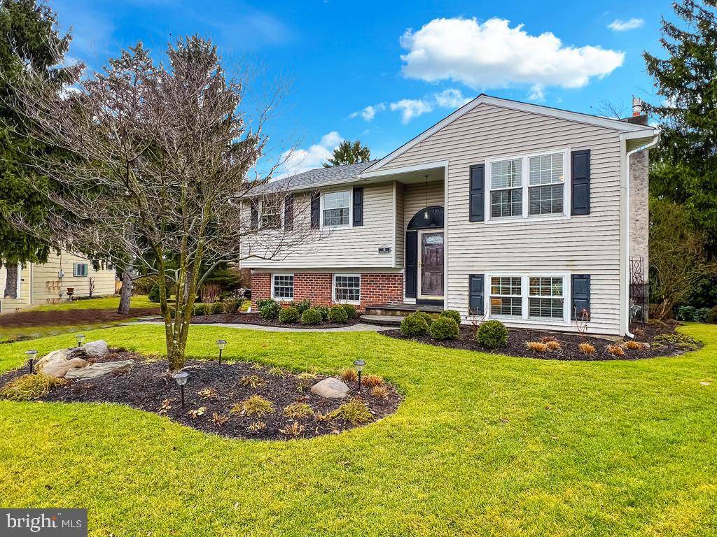 Doylestown, PA 18901,10 HILLCREST CIR