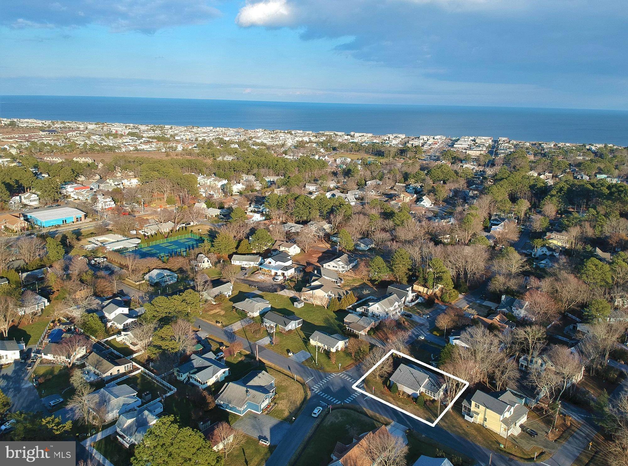 Bethany Beach, DE 19930,610 COLLINS ST