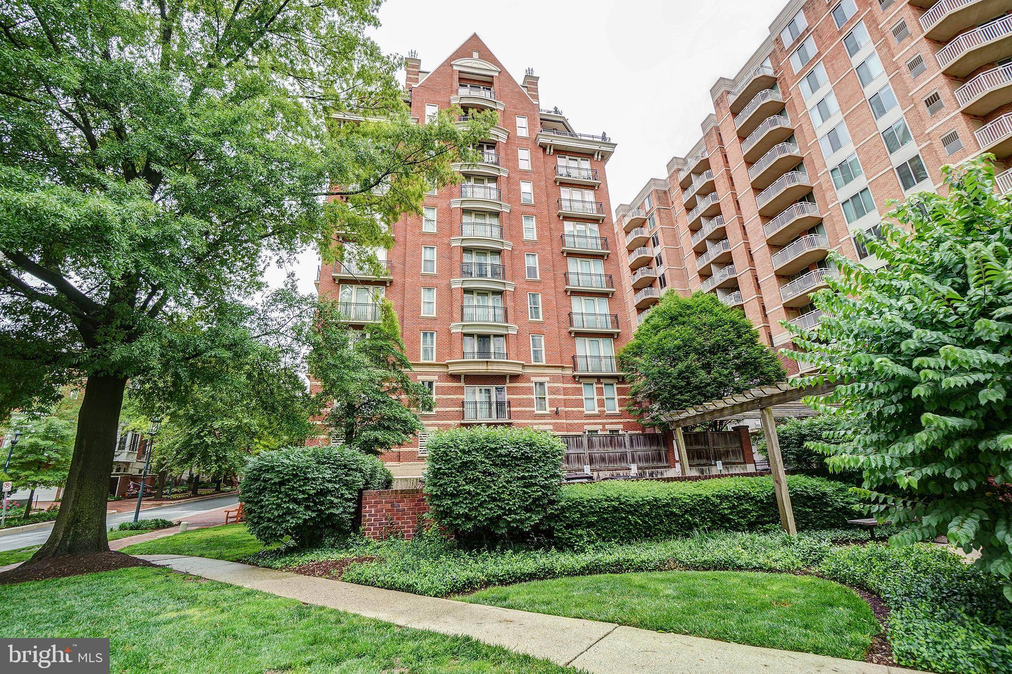 Bethesda, MD 20814,4821 MONTGOMERY LN #502