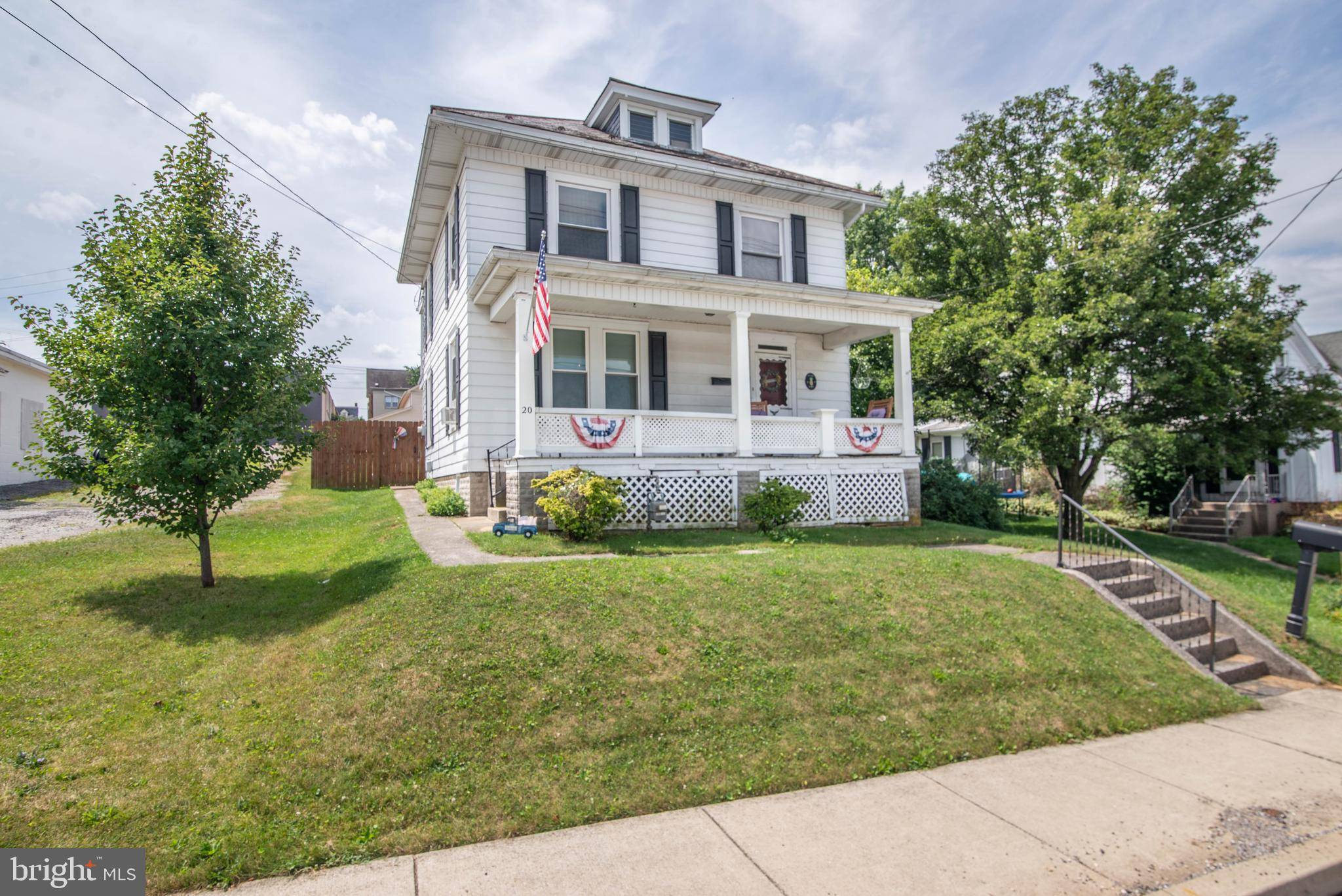 Dallastown, PA 17313,20 W MAPLE ST