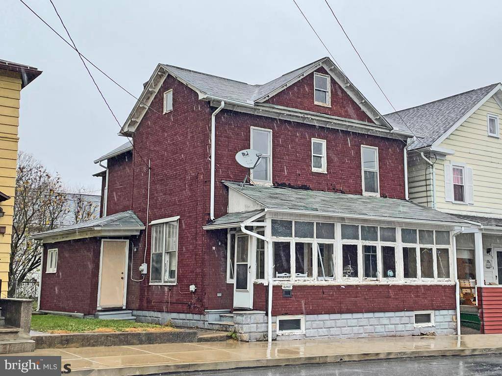 Tyrone, PA 16686,10 W 13TH ST