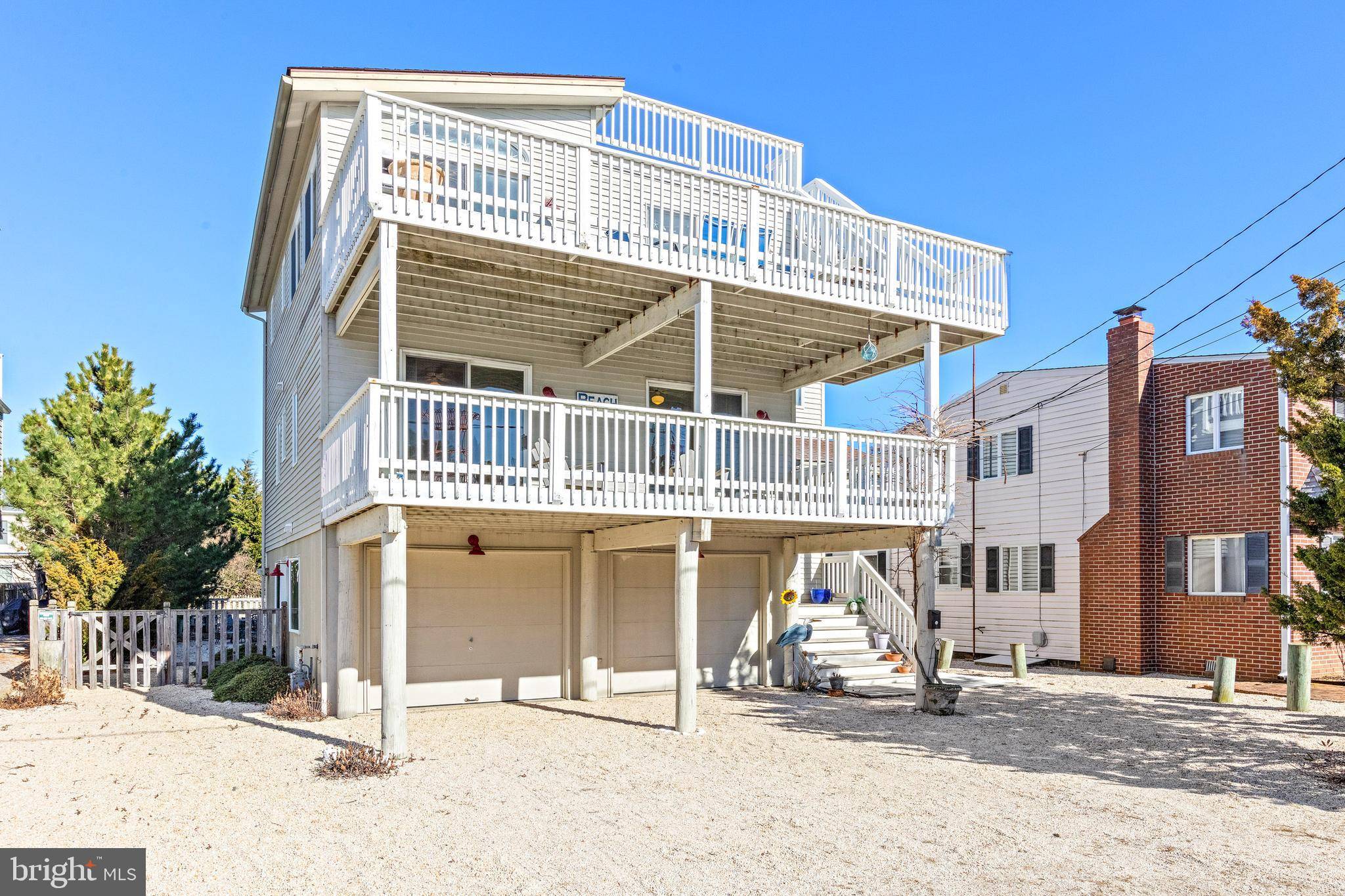 Surf City, NJ 08008,39 N 17TH ST