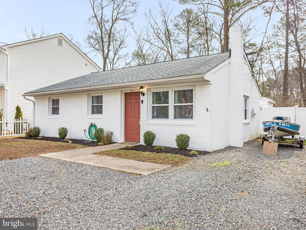 Colonial Beach, VA 22443,212 12TH ST