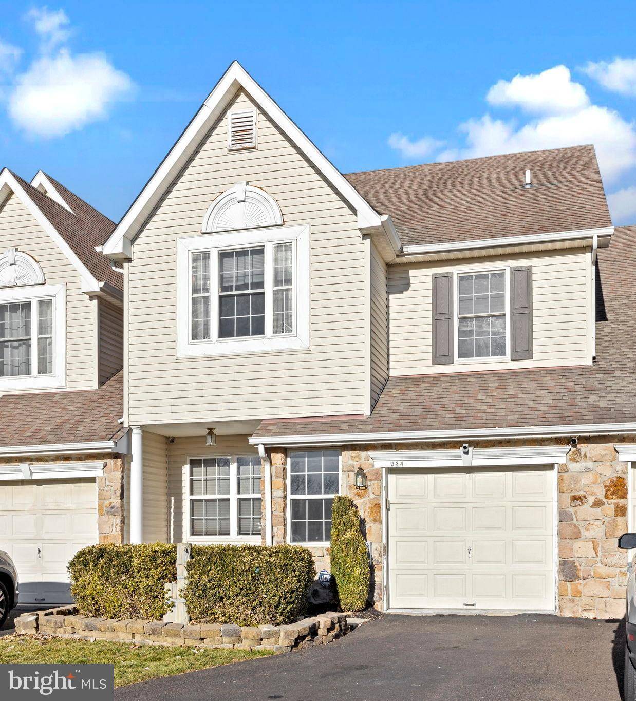 Chalfont, PA 18914,934 BENTLEY CT