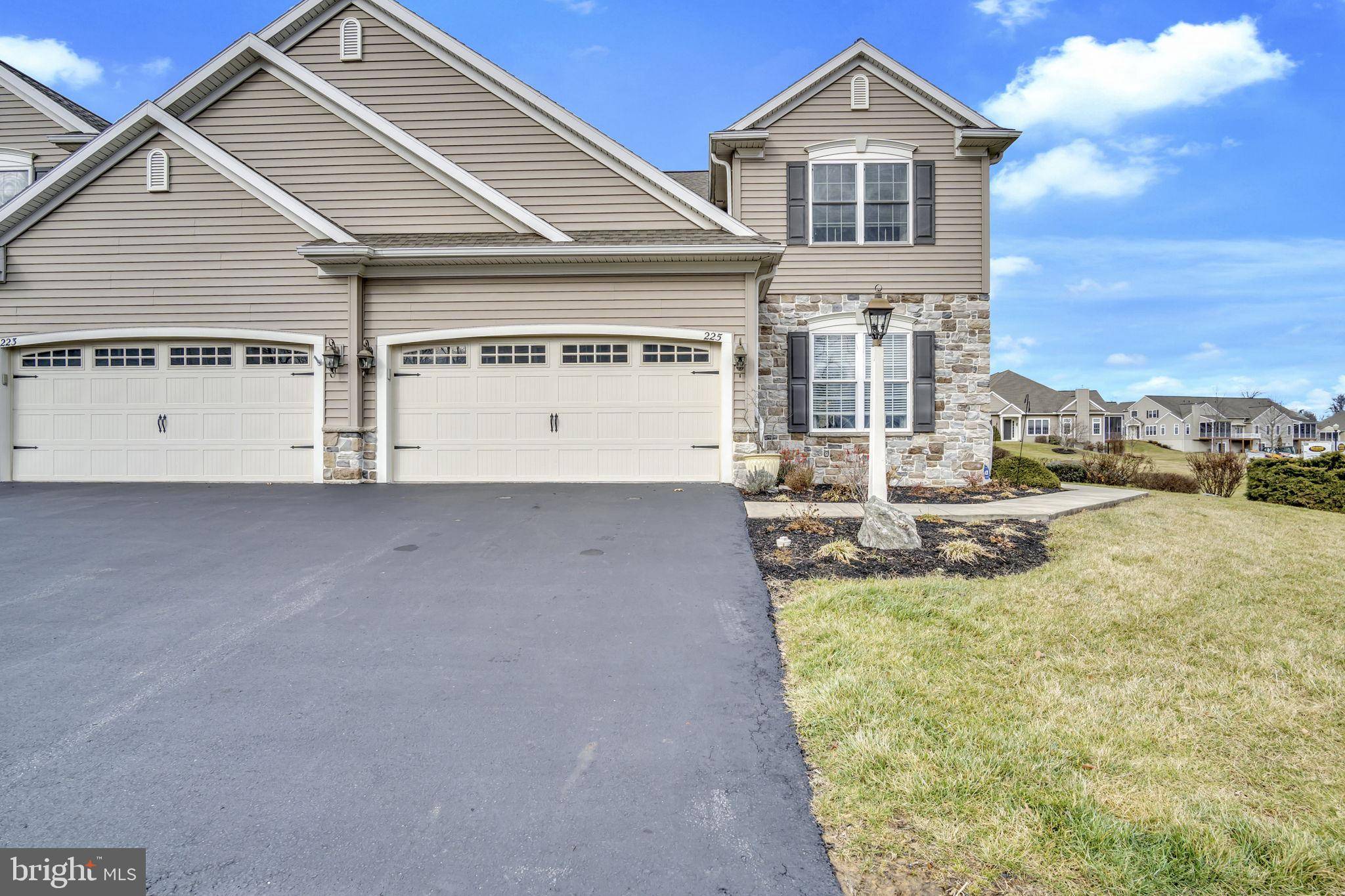 Mechanicsburg, PA 17050,225 CARMELLA DR