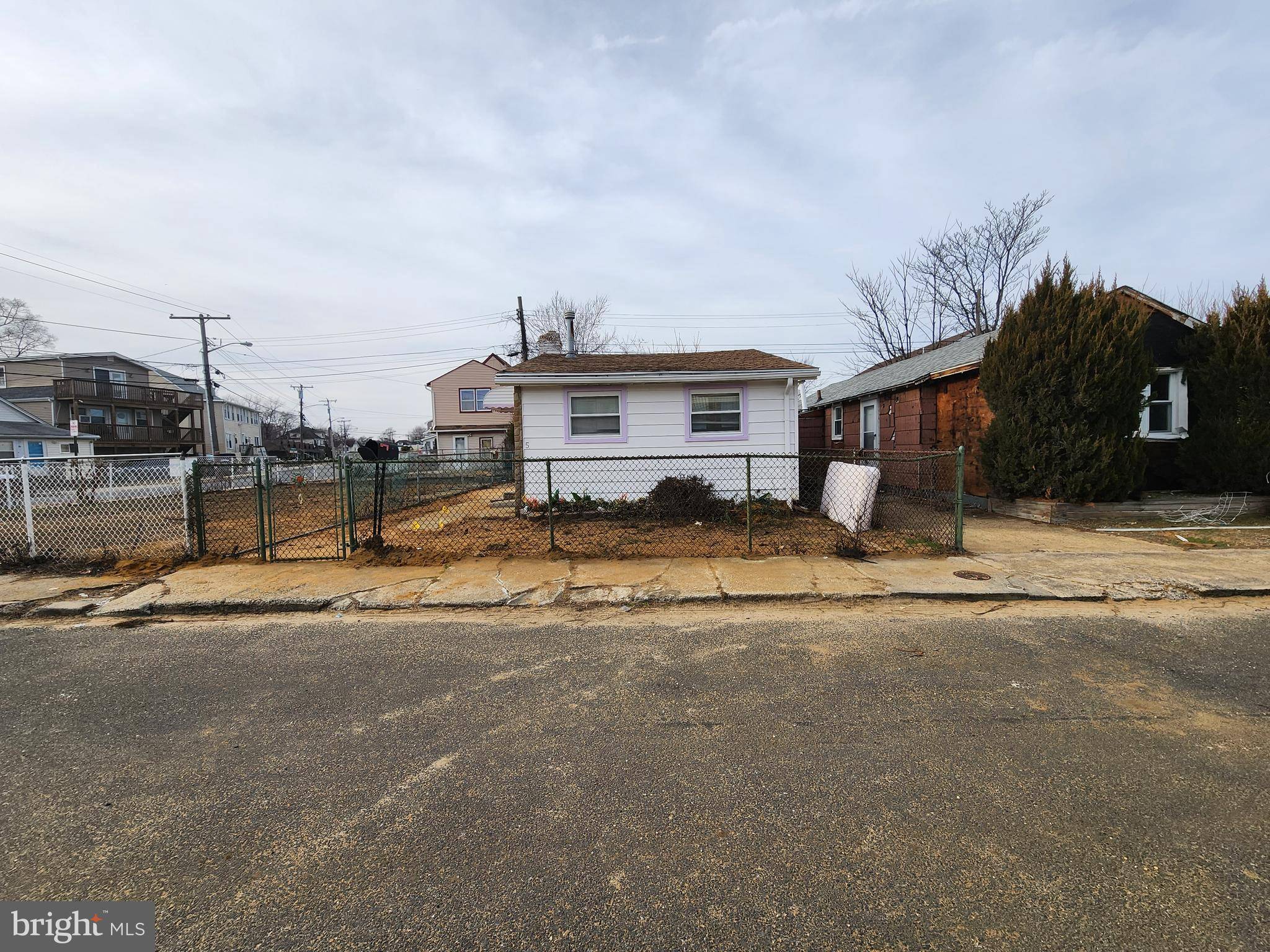 Keansburg, NJ 07734,5 NEPTUNE PL