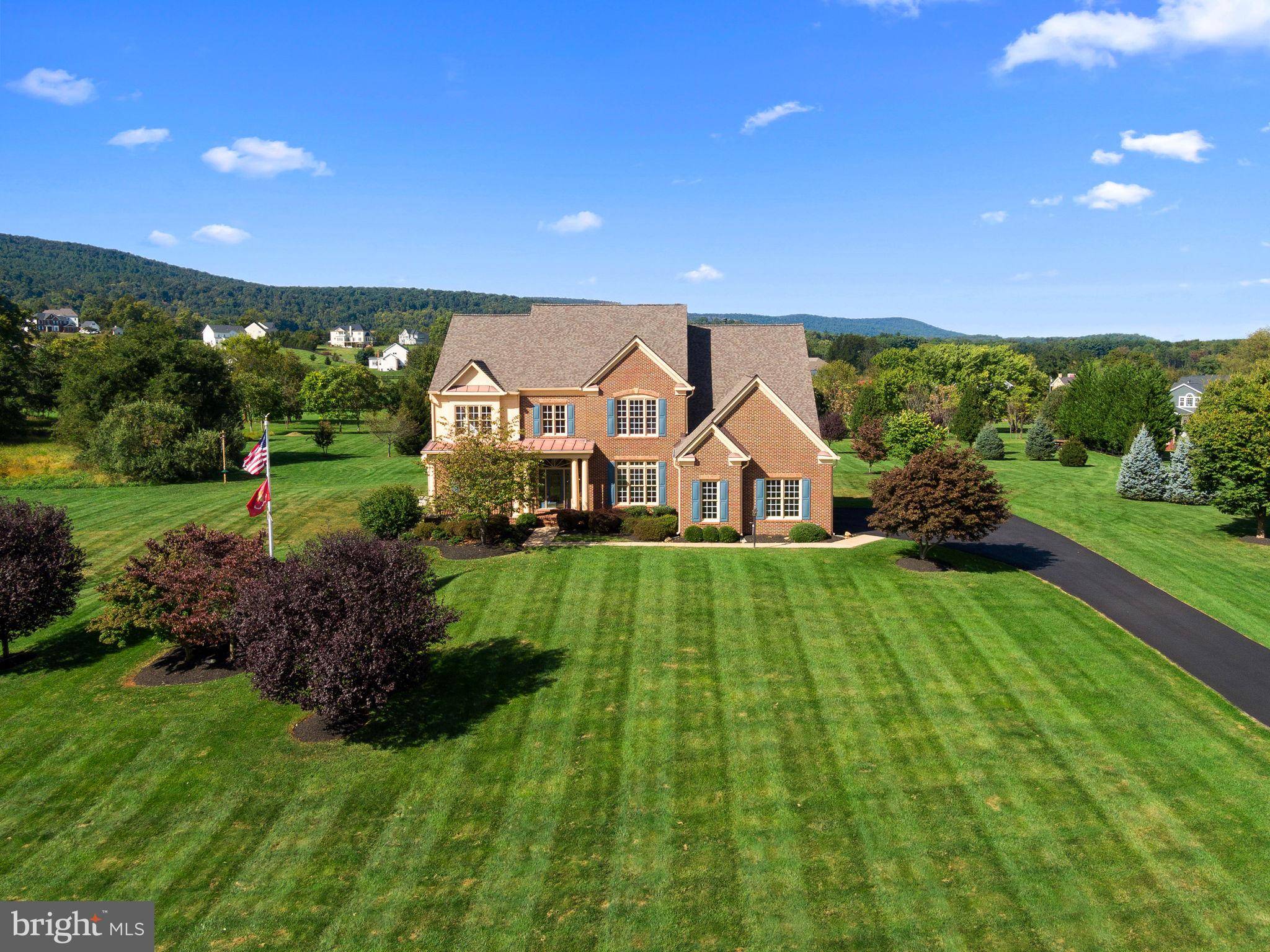 Round Hill, VA 20141,35544 GLENCOE CT