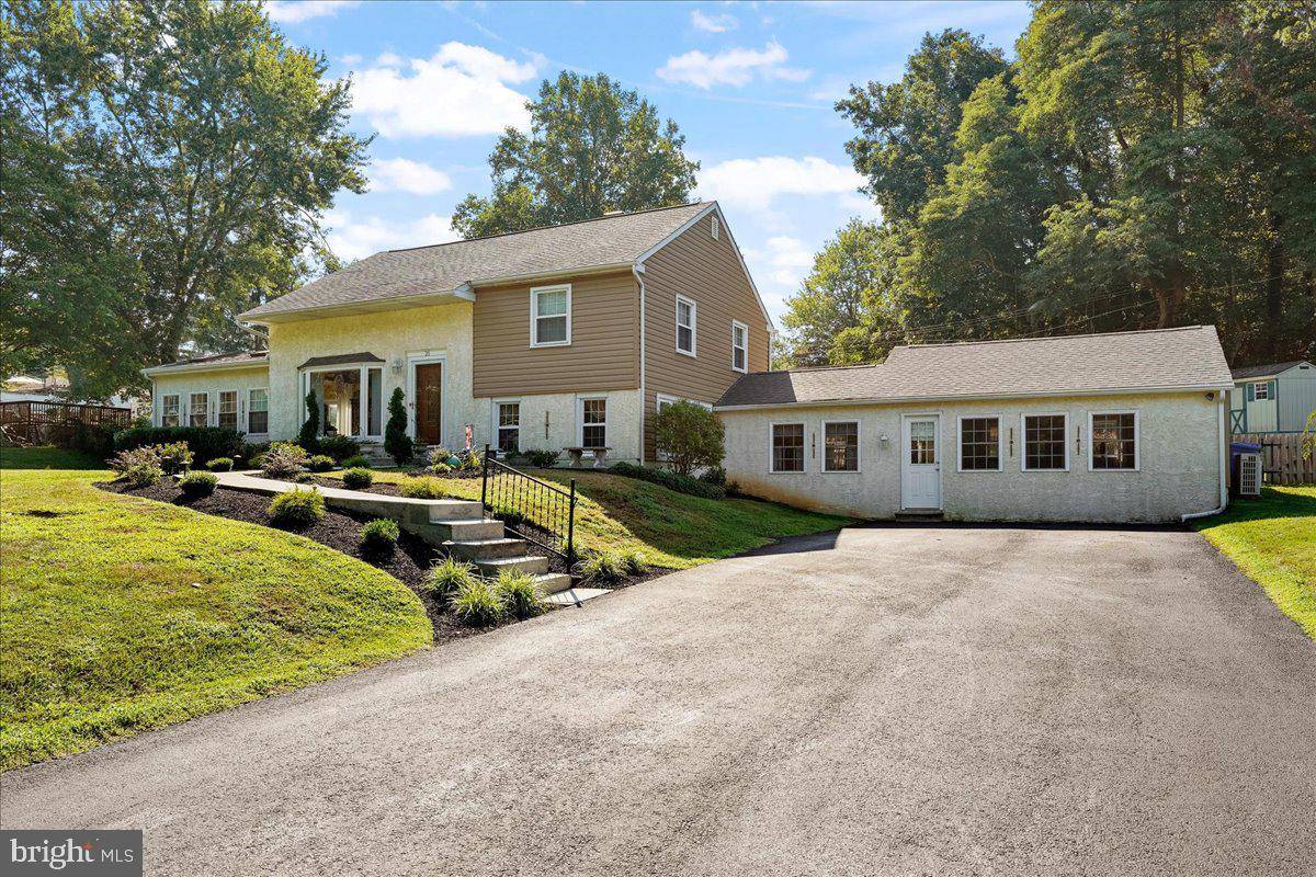 Chadds Ford, PA 19317,26 ROBINS WAY