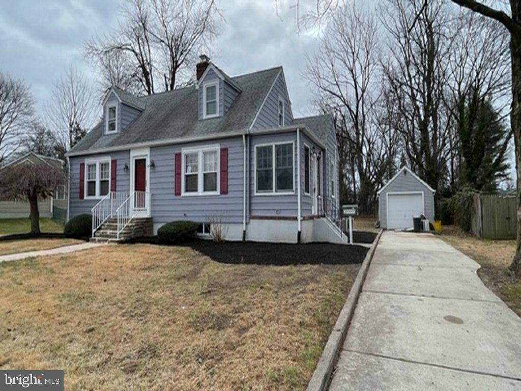 Hamilton, NJ 08619,27 SADIE ST