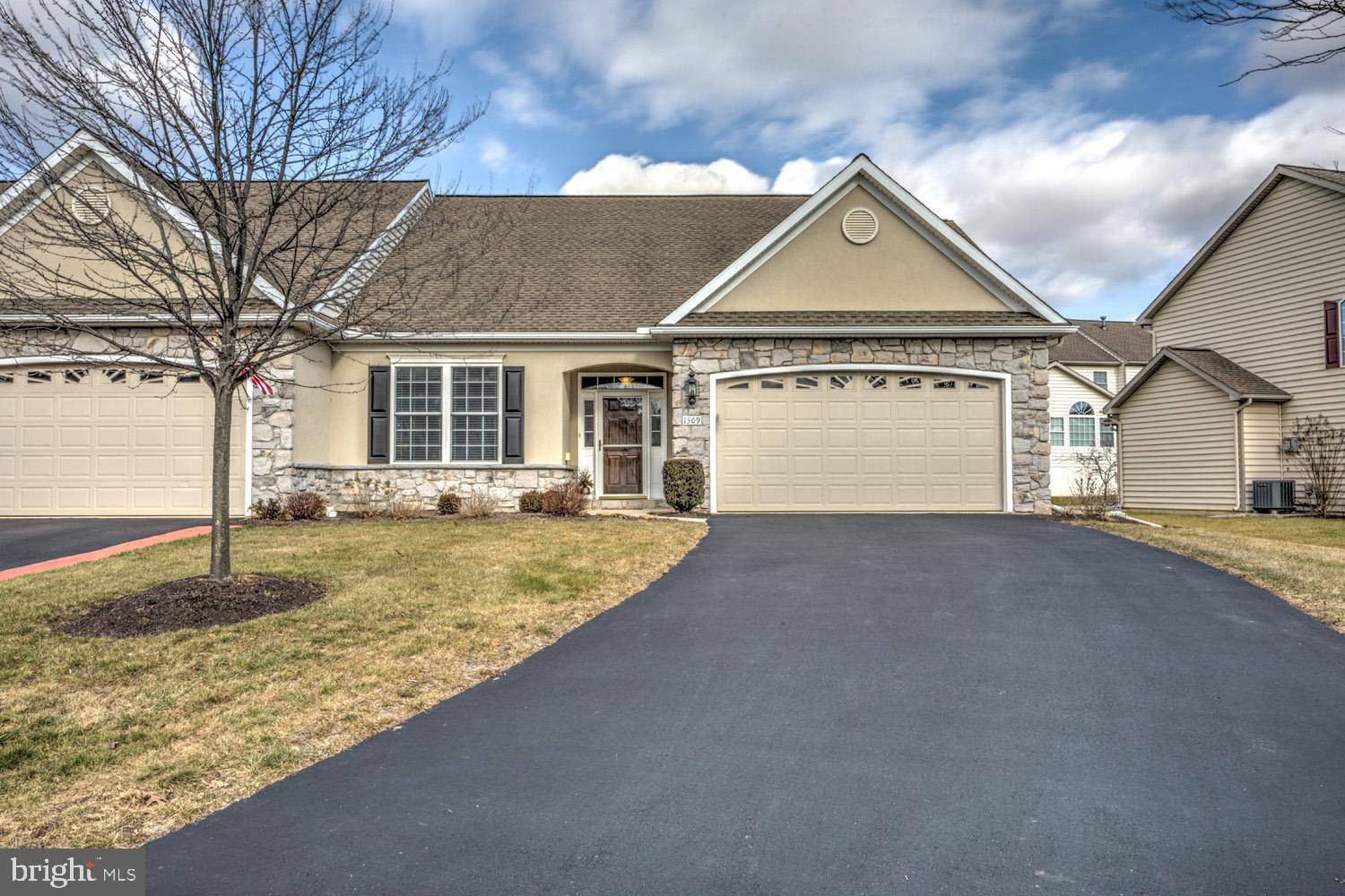 Mount Joy, PA 17552,1309 CANTEBURY