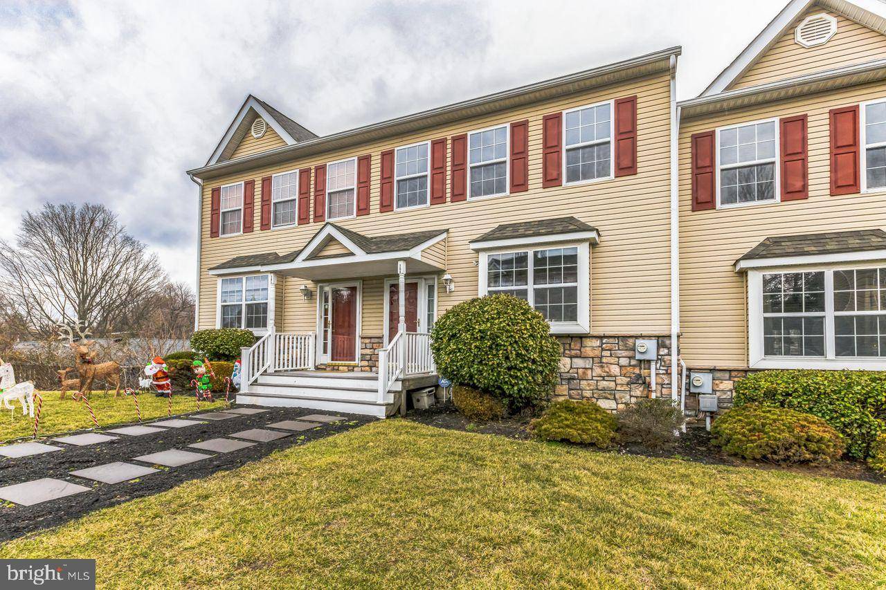 Aston, PA 19014,104 JULIANNA WAY