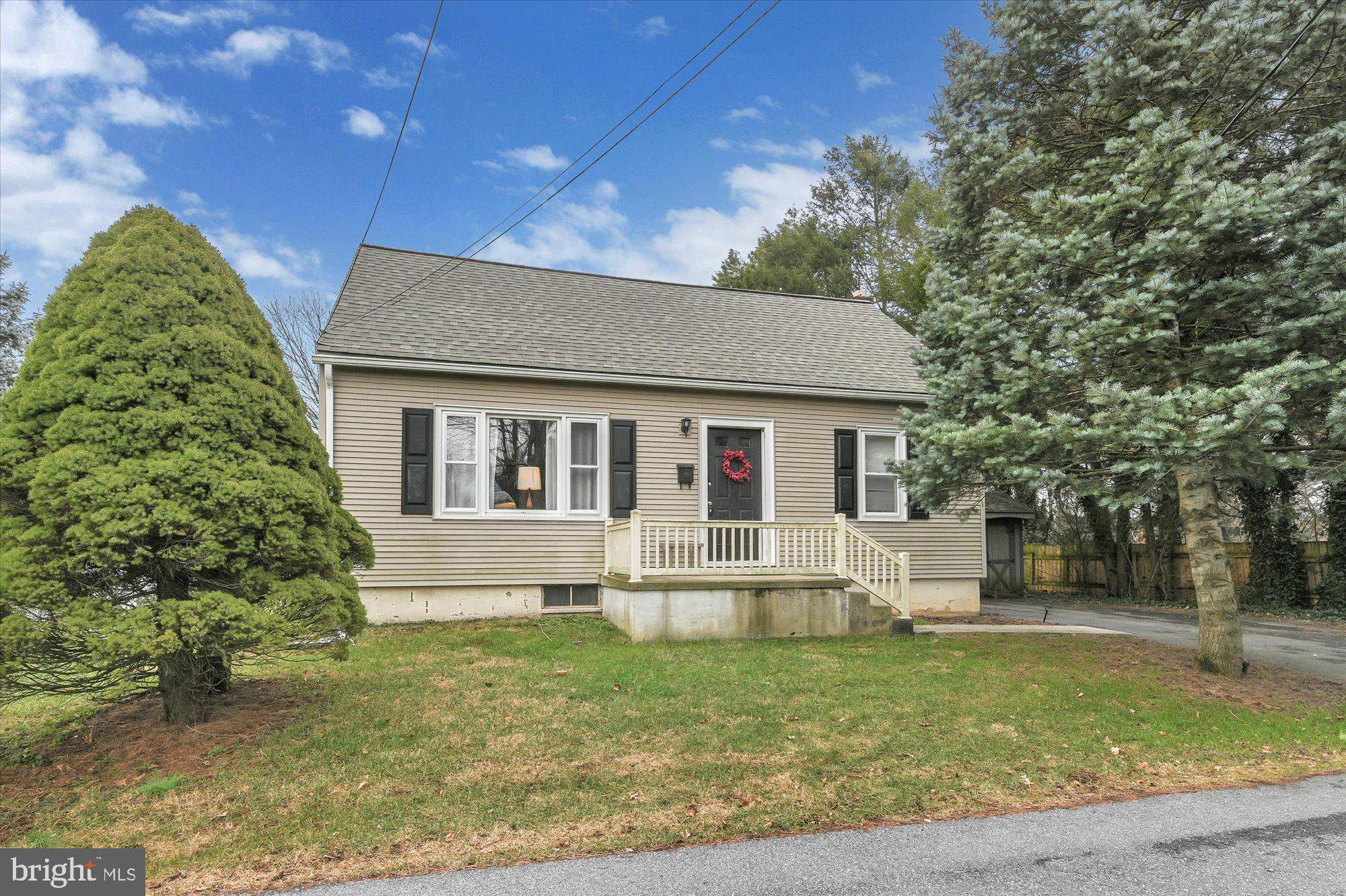 Cleona, PA 17042,1 ASH LN