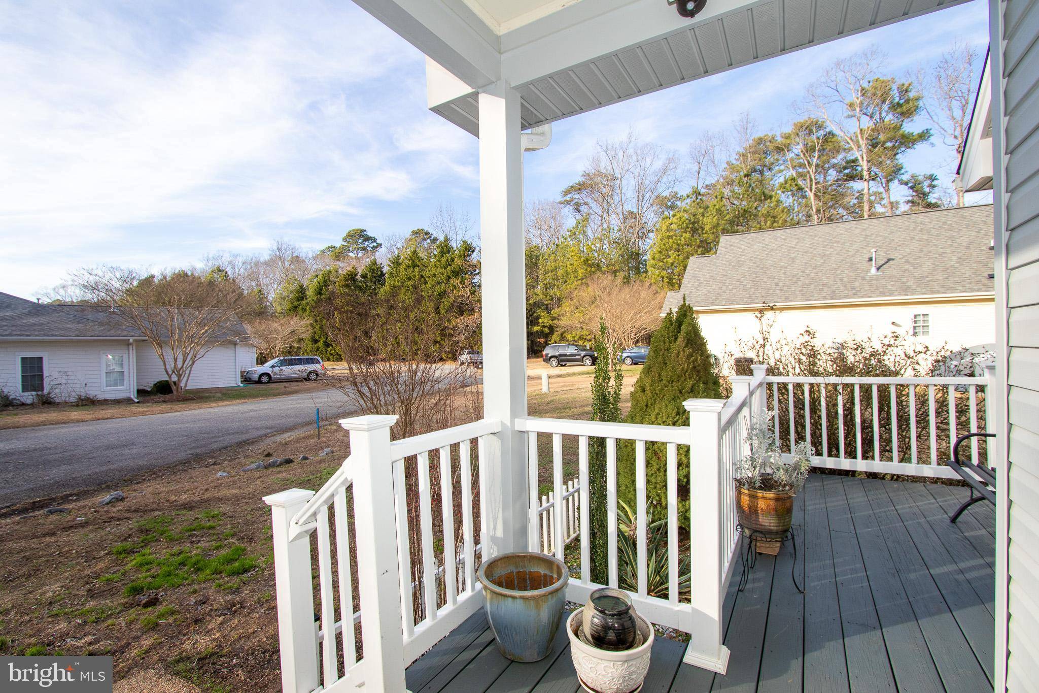 Kilmarnock, VA 22482,307 BAY WALK DR