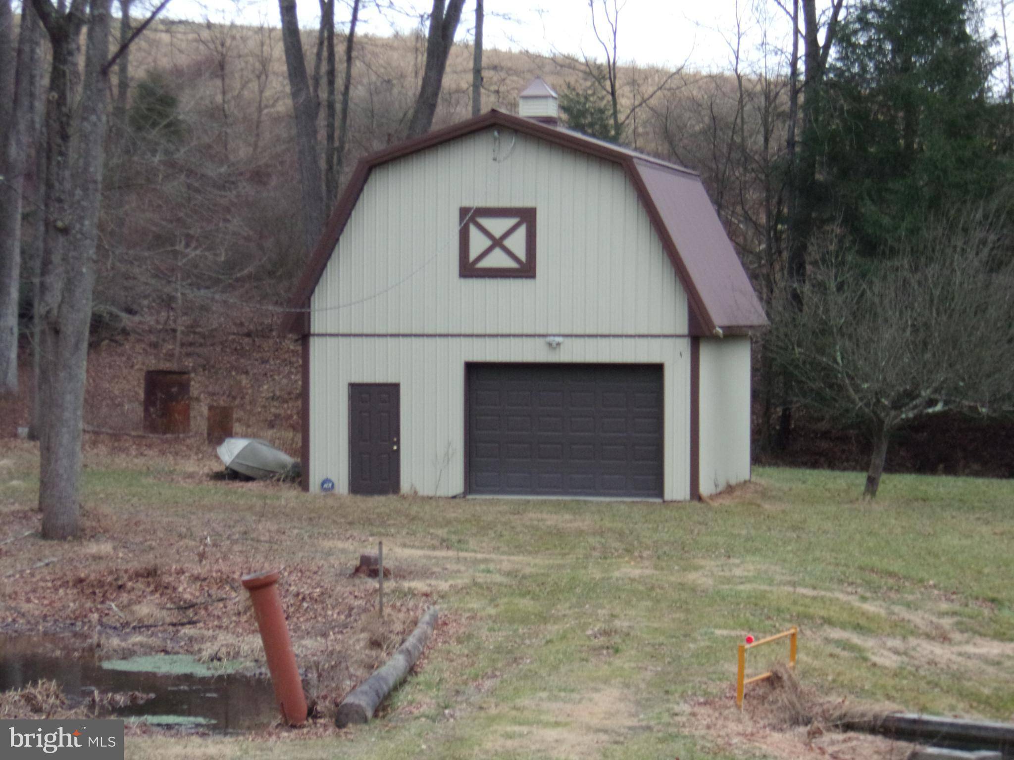 Pine Grove, PA 17963,100 IRON HORSE TRL