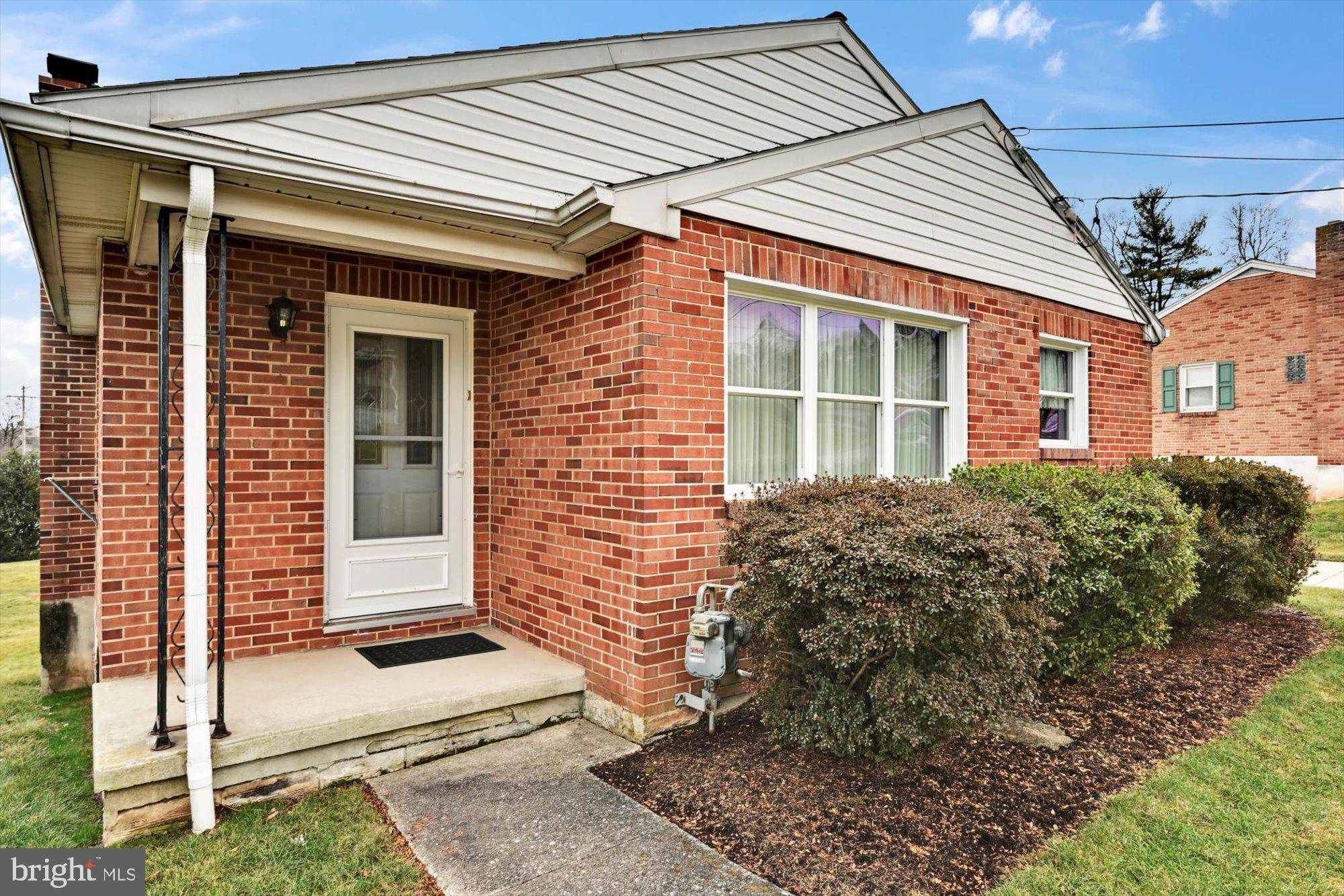 York, PA 17408,2 CARLISLE CT