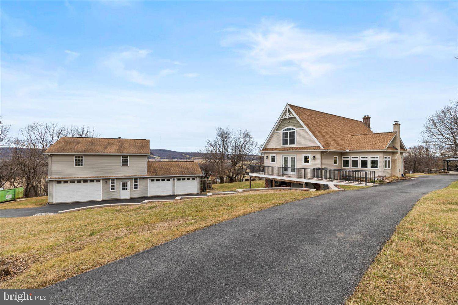 Hellam, PA 17406,767 HILLVIEW RD