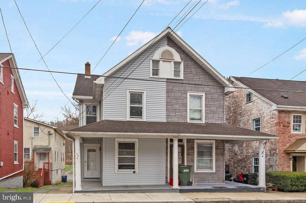 Adamstown, PA 19501,35 W MAIN ST