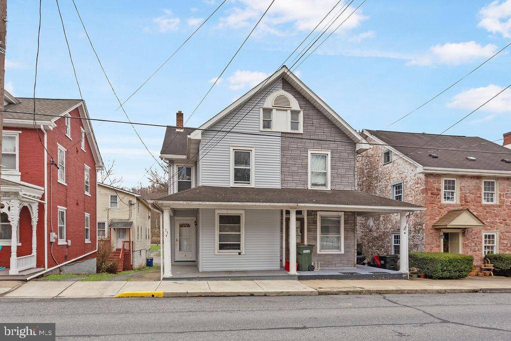 Adamstown, PA 19501,35 W MAIN ST