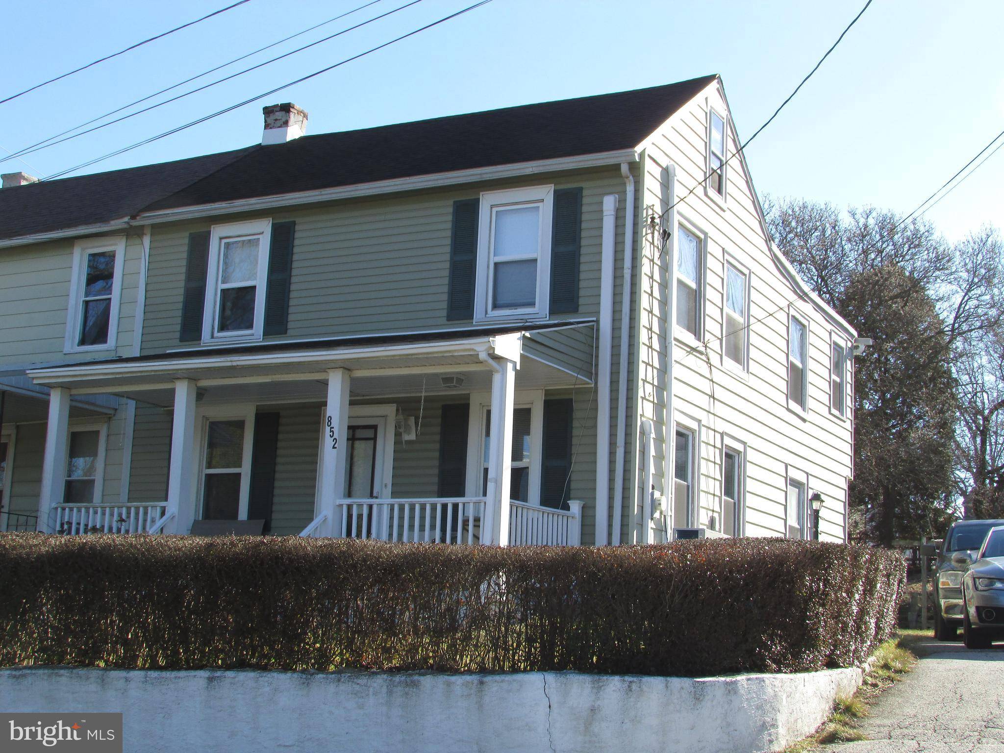 Coatesville, PA 19320,852 FRONT ST