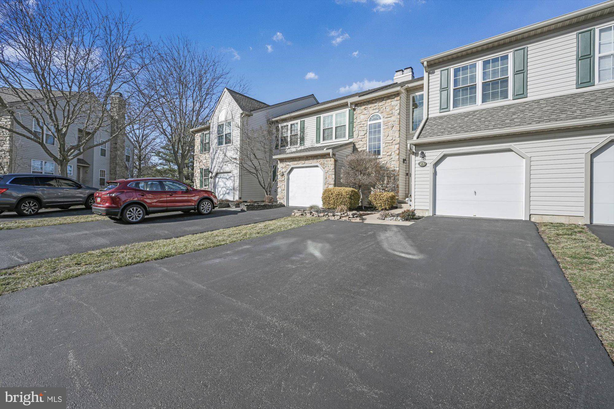 Norristown, PA 19403,25 BRISTOL CT