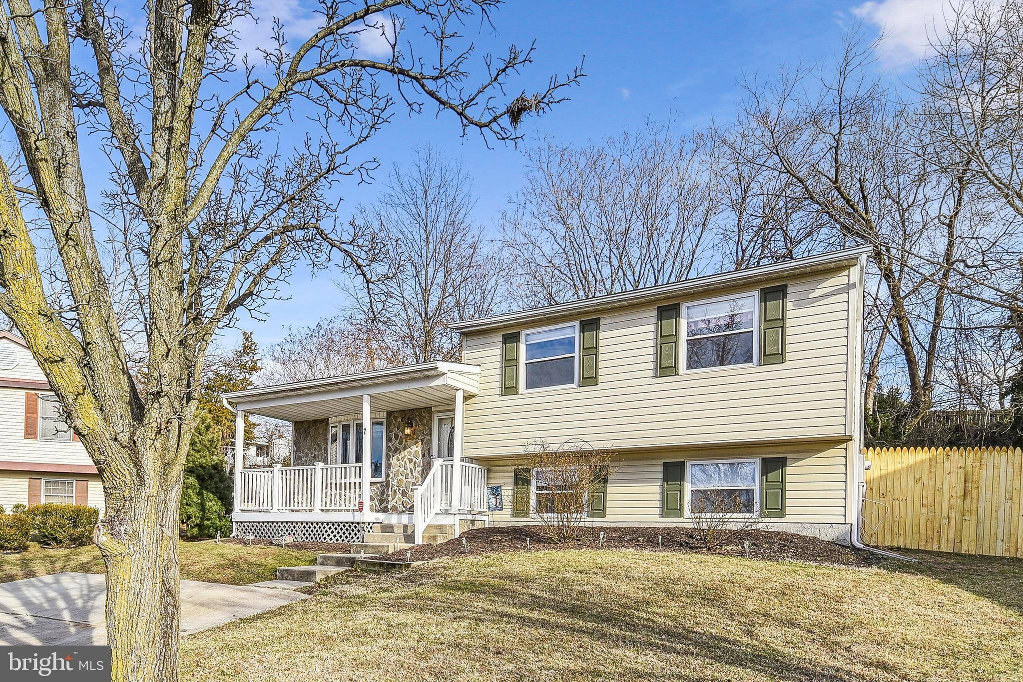 Essex, MD 21221,7 HONEY LOCUST CT