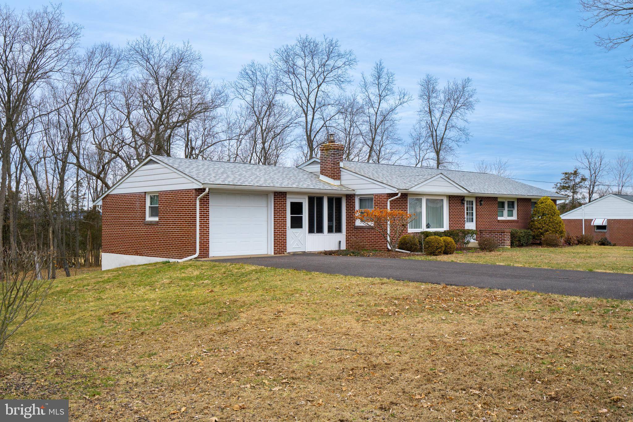 Green Lane, PA 18054,1358 W CAMPBELL RD