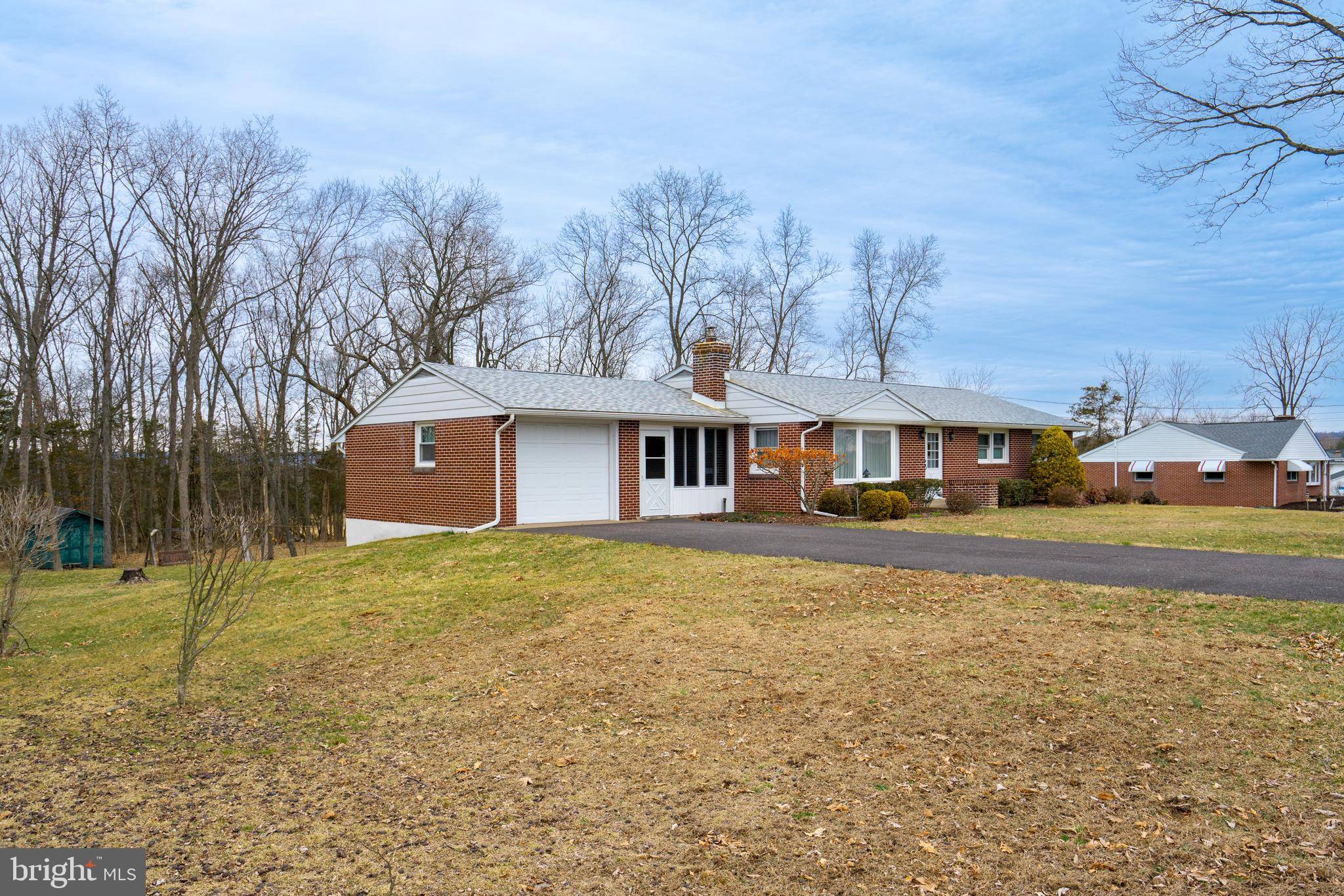 Green Lane, PA 18054,1358 W CAMPBELL RD