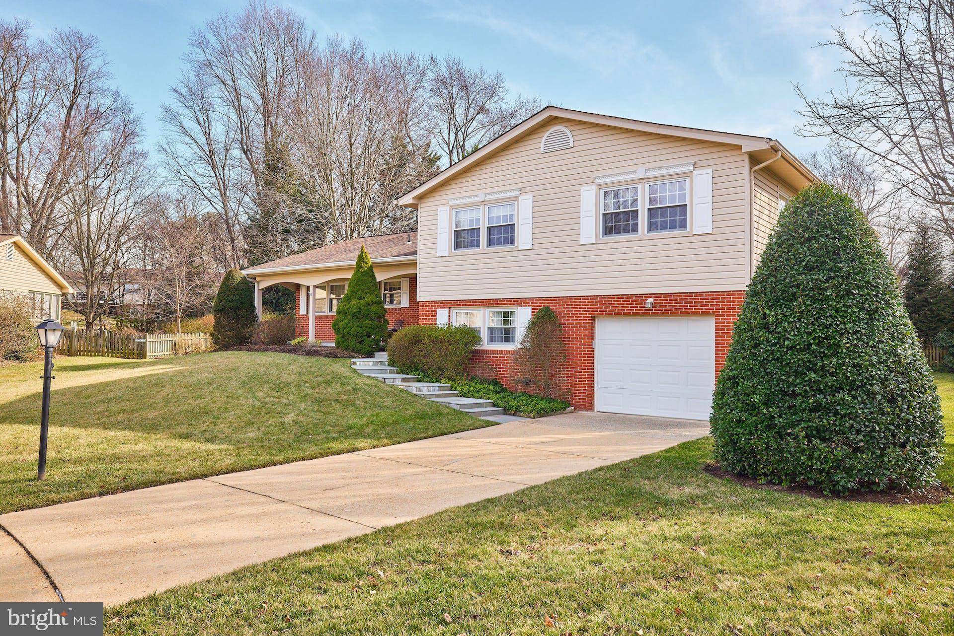 Vienna, VA 22182,1409 BARITONE CT