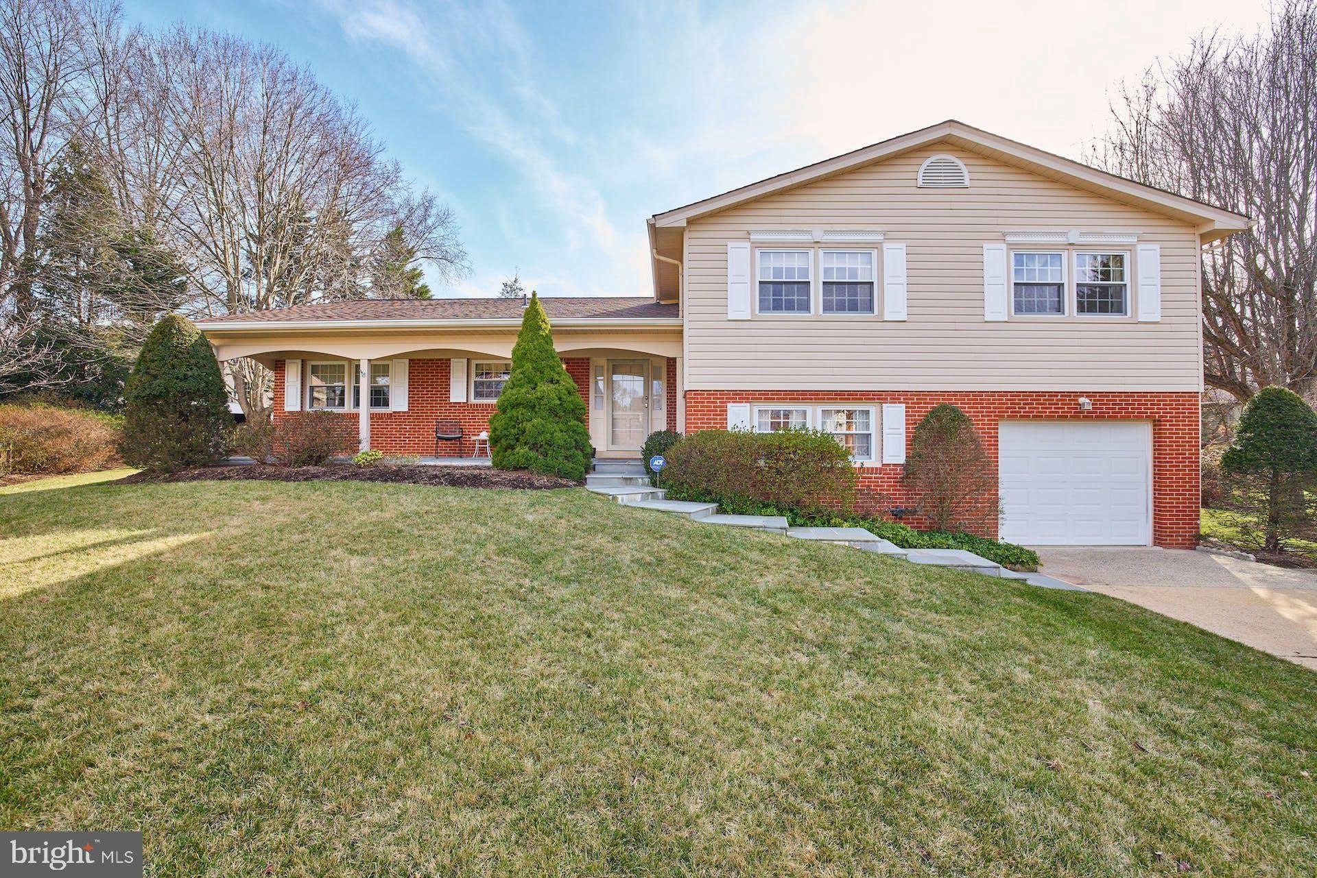 Vienna, VA 22182,1409 BARITONE CT