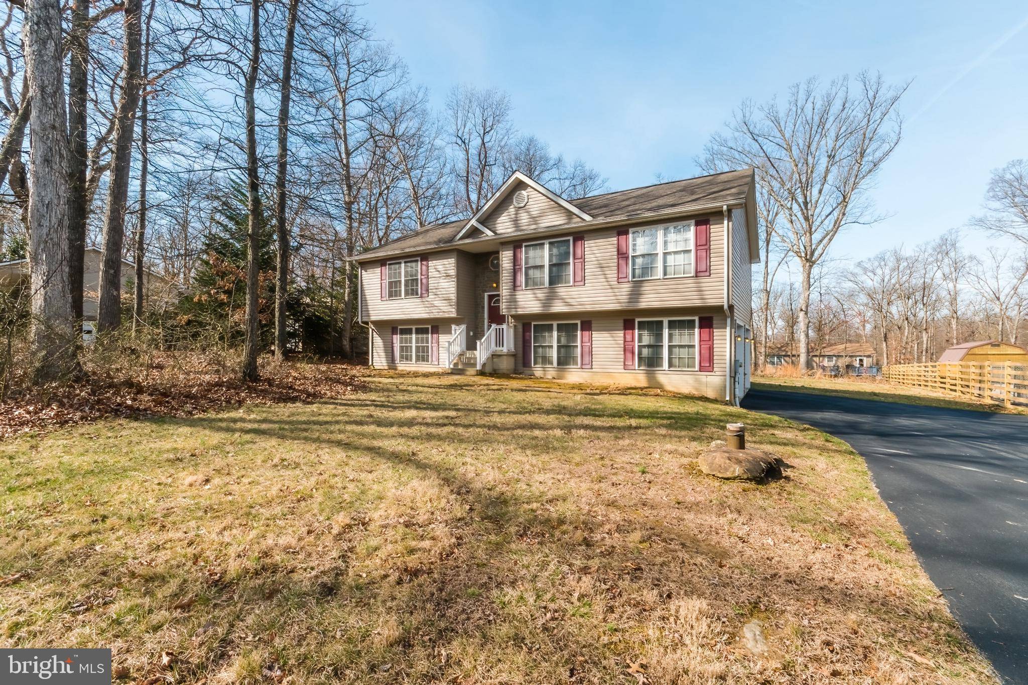 Harpers Ferry, WV 25425,319 SAWYER LN