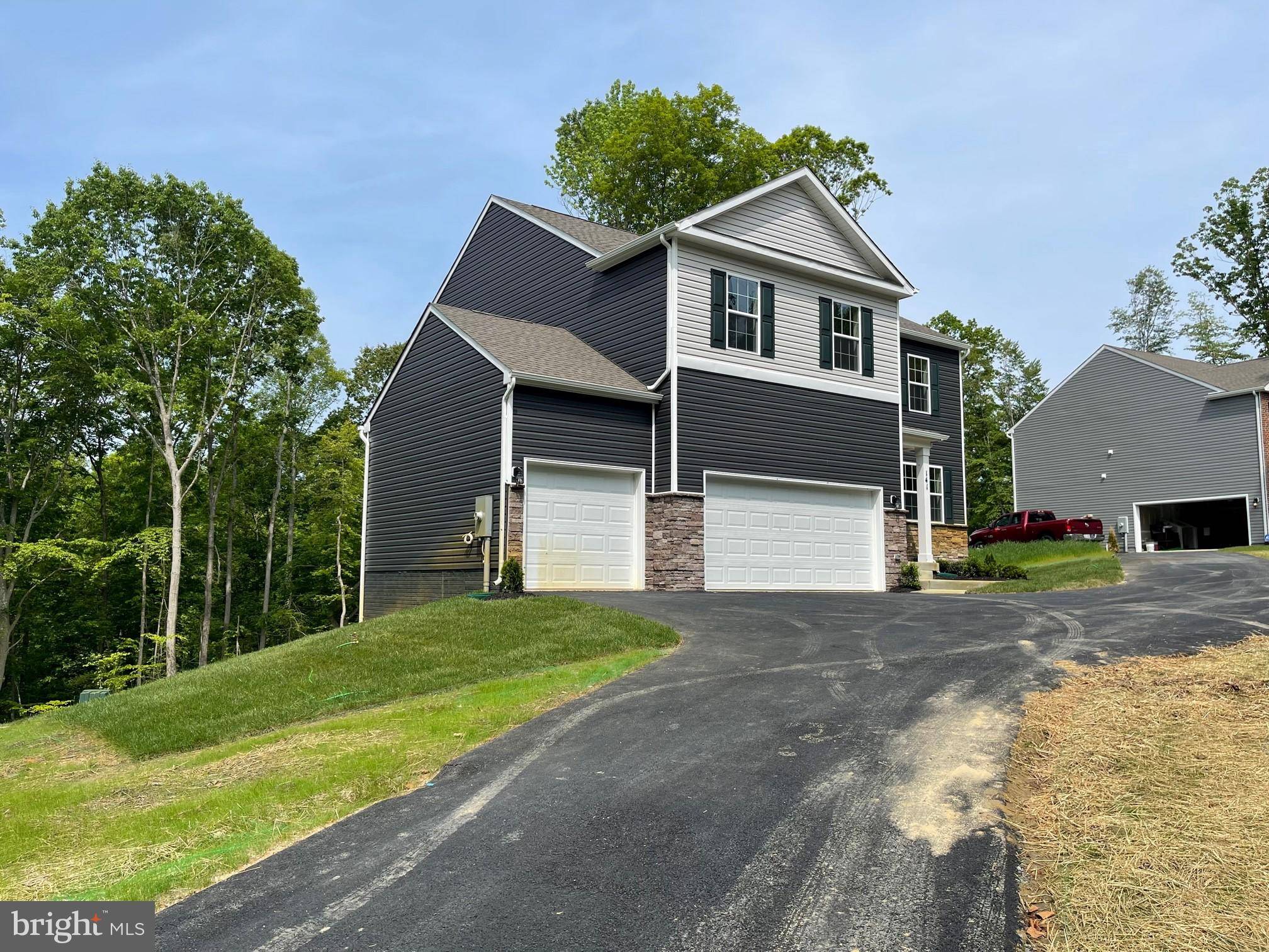 Fredericksburg, VA 22405,141 WOOD LANDING DR