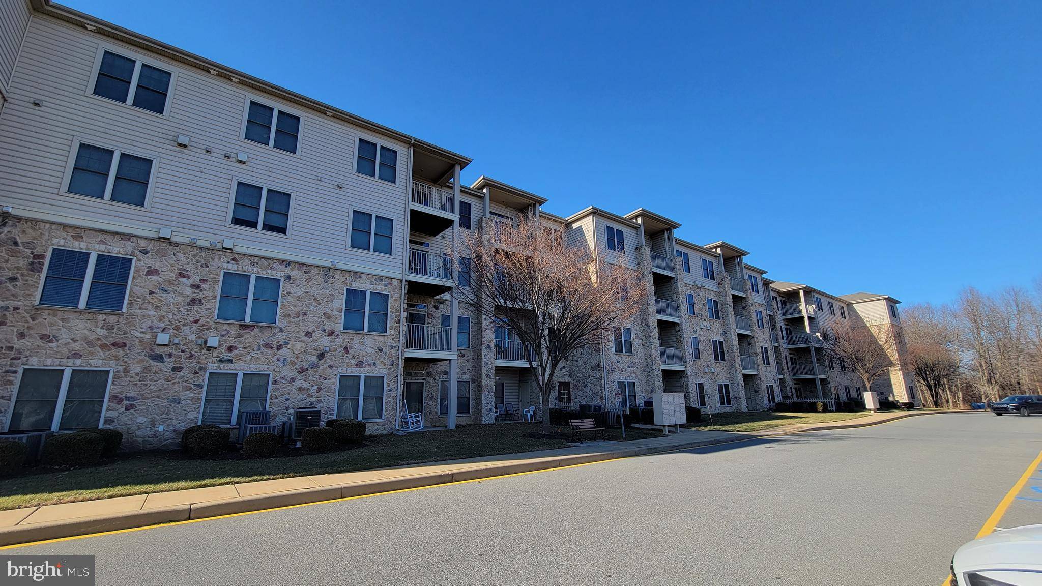 Newark, DE 19713,1000-UNIT 413 FOUNTAINVIEW CIR