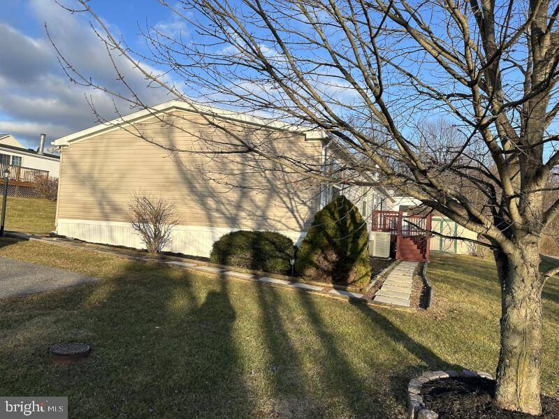 Honey Brook, PA 19344,63 BLACK BEAR CT