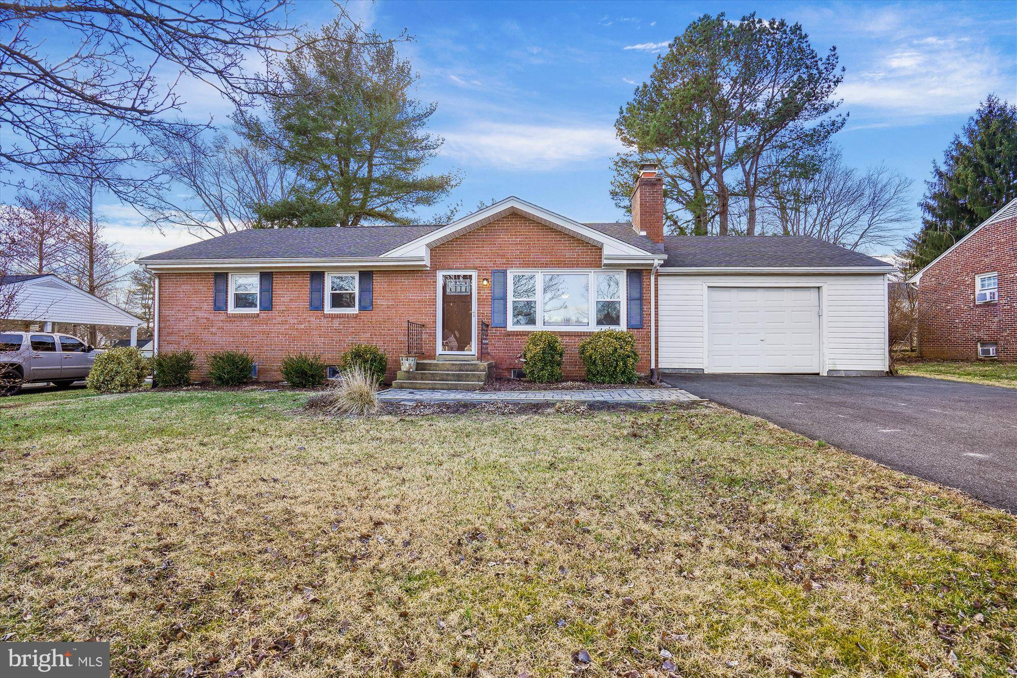 Hamilton, VA 20158,595 CURRY SPRINGS PL