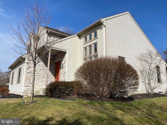 Lancaster, PA 17603,1004 FIELDSTONE CT