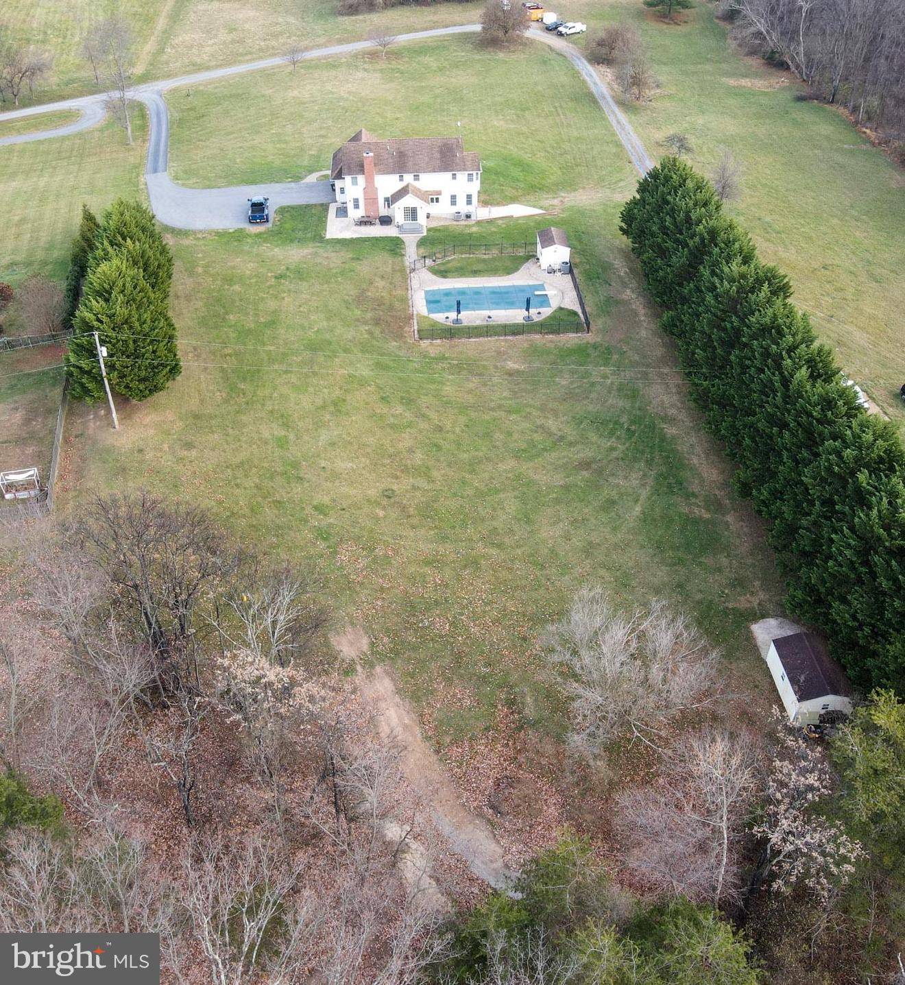 Berryville, VA 22611,136 ROSE HILL LN