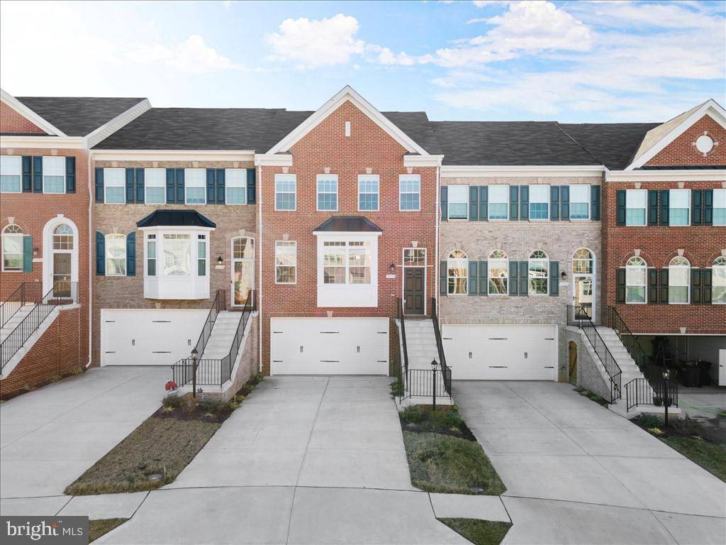 Woodbridge, VA 22193,15332 BALLERINA LOOP