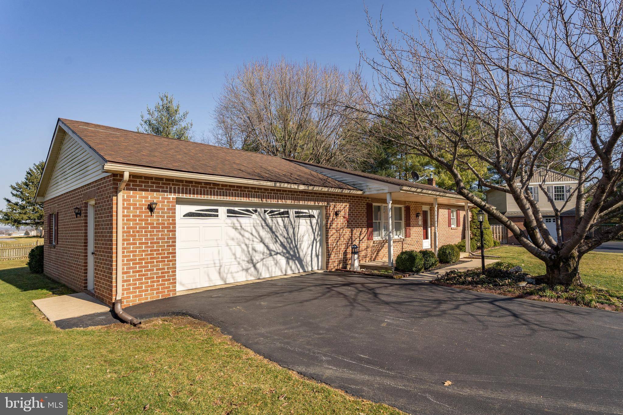 Ephrata, PA 17522,350 WOODCHUCK DR