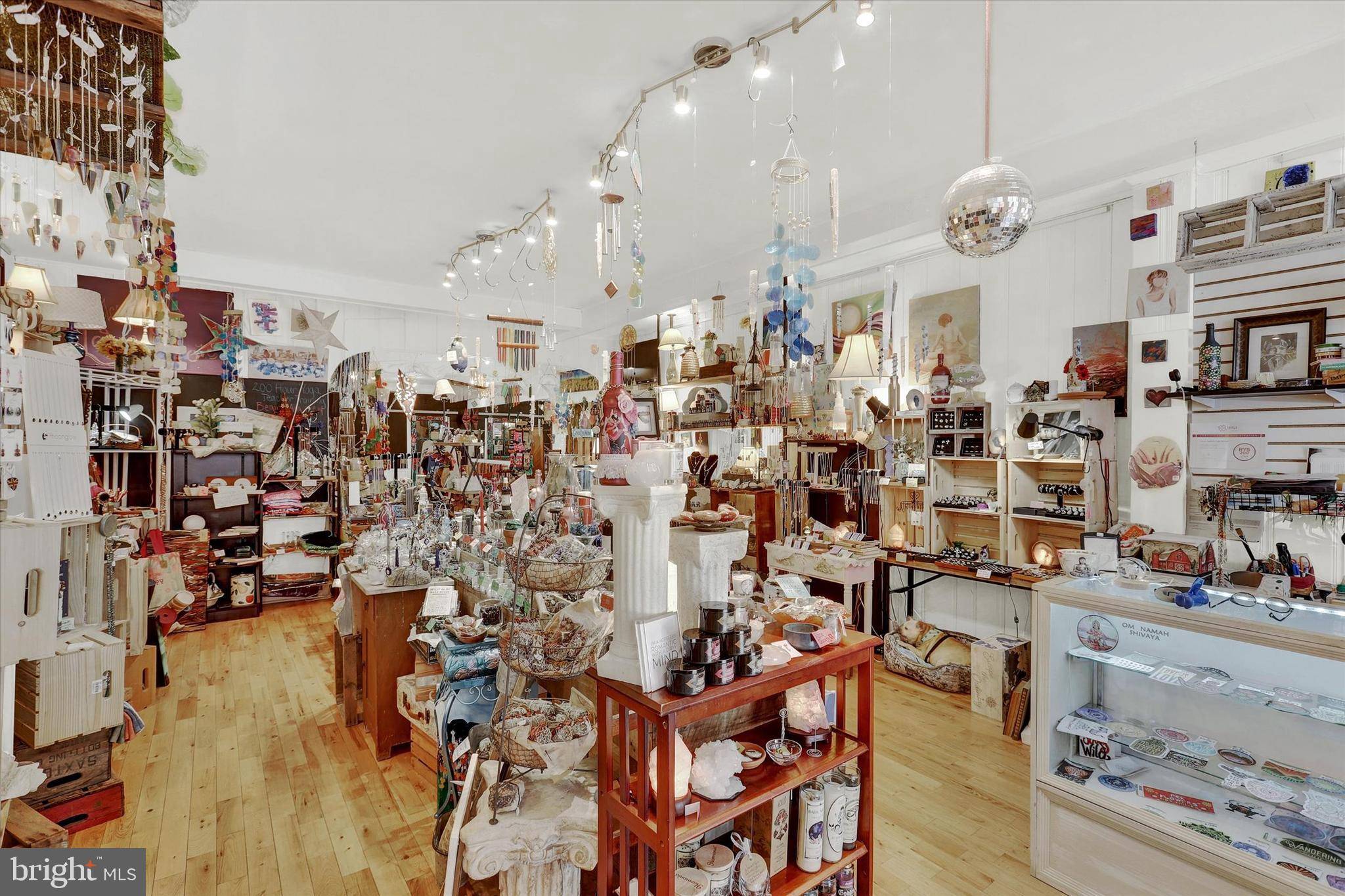 Chambersburg, PA 17201,27 N MAIN STREET