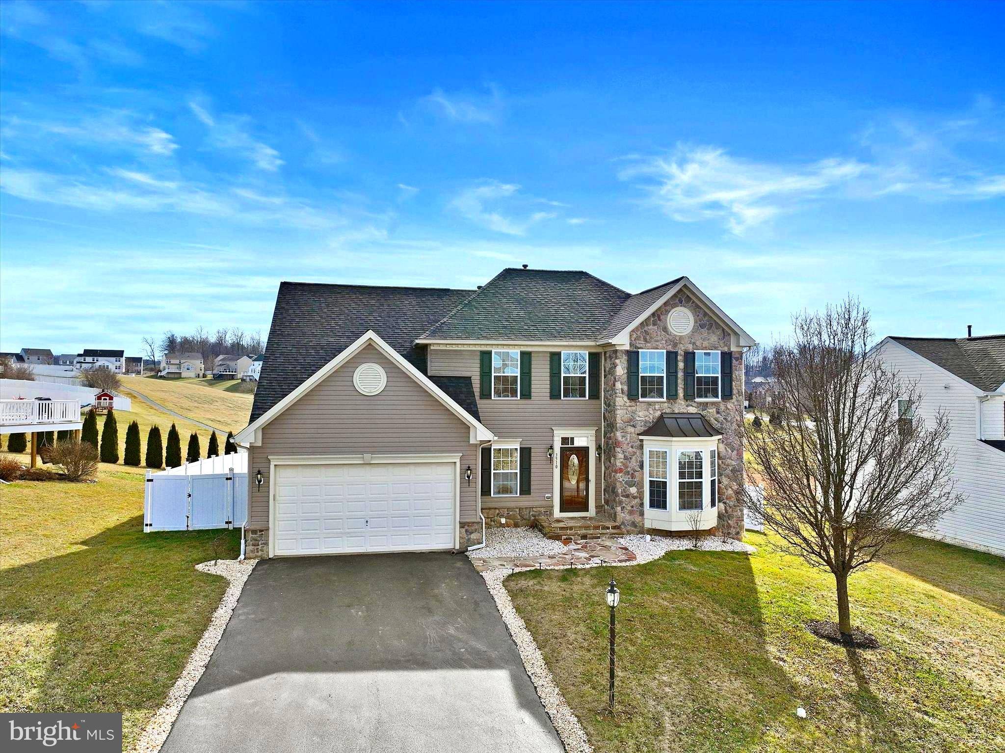 Spring Grove, PA 17362,3510 HARDWOOD TER