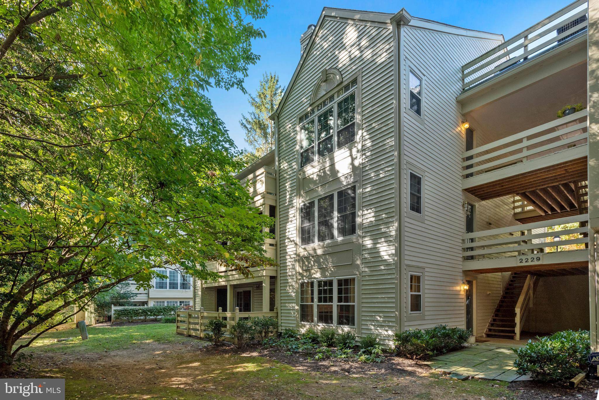 Reston, VA 20191,2229 LOVEDALE LN #308B