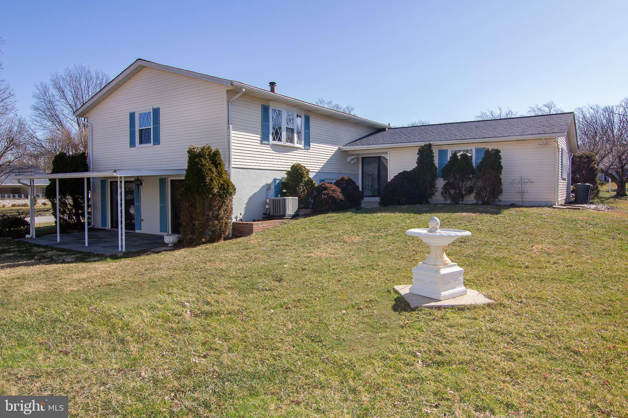 Catonsville, MD 21228,2 SLATE MILLS CT