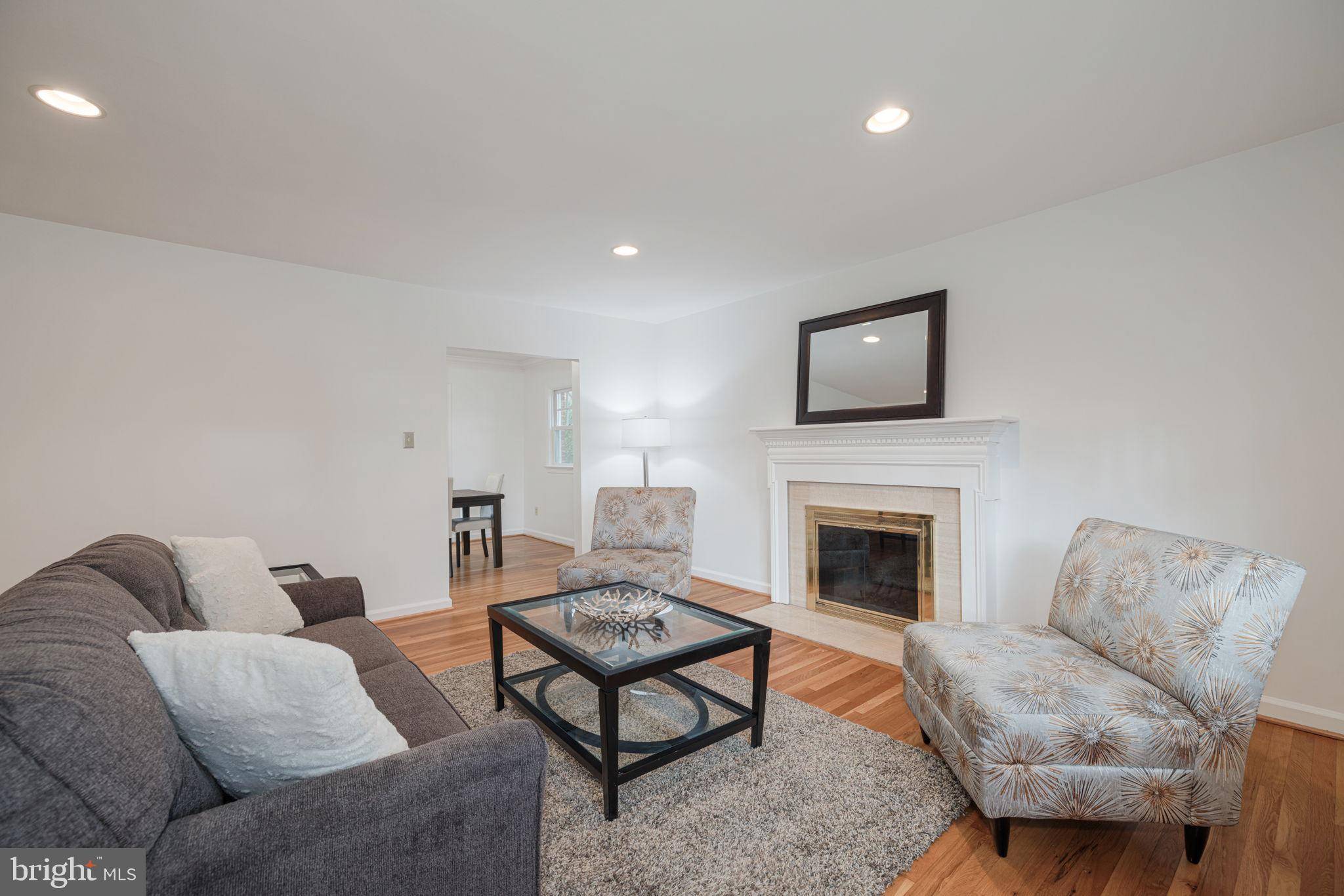 Falls Church, VA 22043,7340 BARBOUR CT