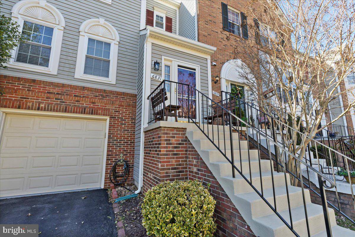 Centreville, VA 20121,6831 KERRYWOOD CIR