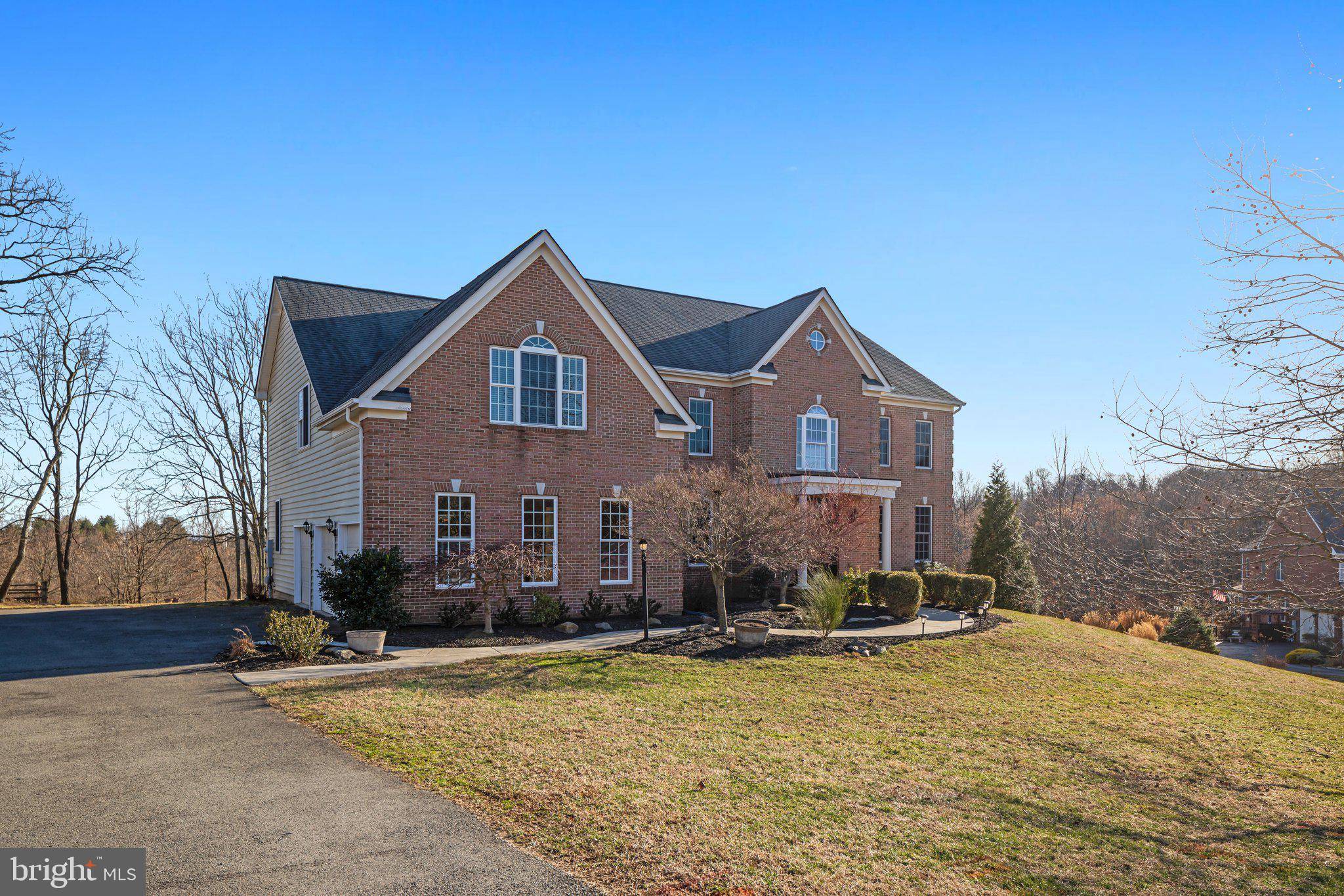 Round Hill, VA 20141,35451 AUTUMN RIDGE CT