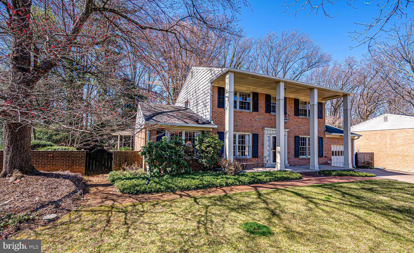 Mclean, VA 22101,1573 FOREST VILLA LN